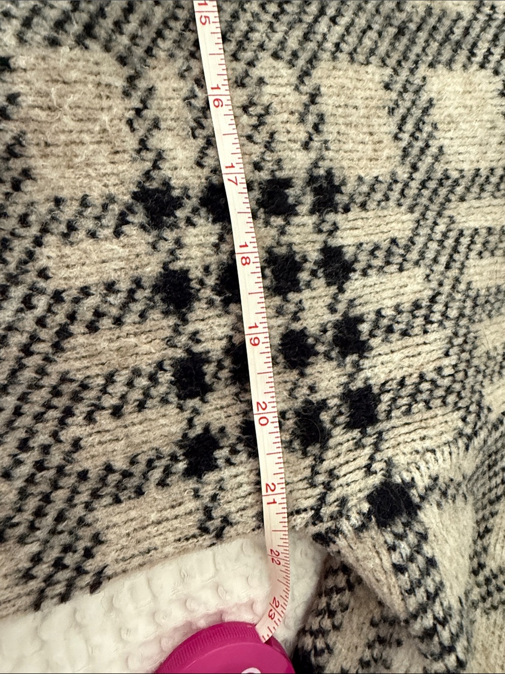 Rails Beige and Black Patterned V-Neck Cardigan - Picture 3 of 6